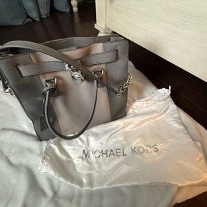 Michael Kors Women's Large Gray Tote Bag - Two-Tone Gray Hamilton Satchel